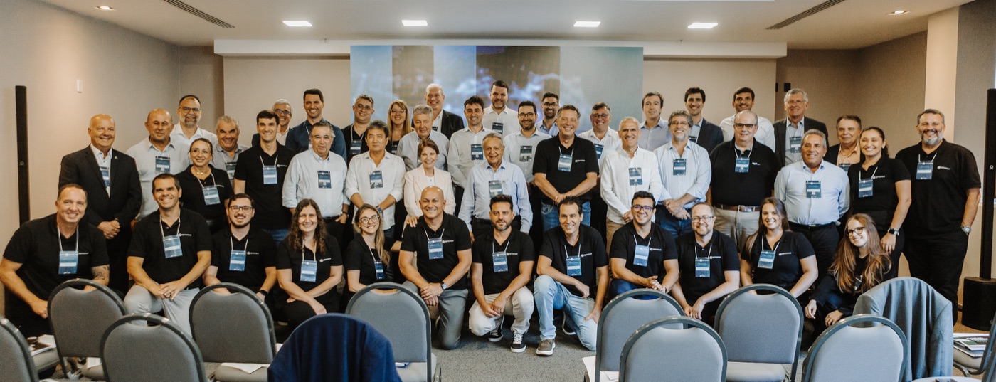 Grupo de participantes do Summit Agroconsult 2024